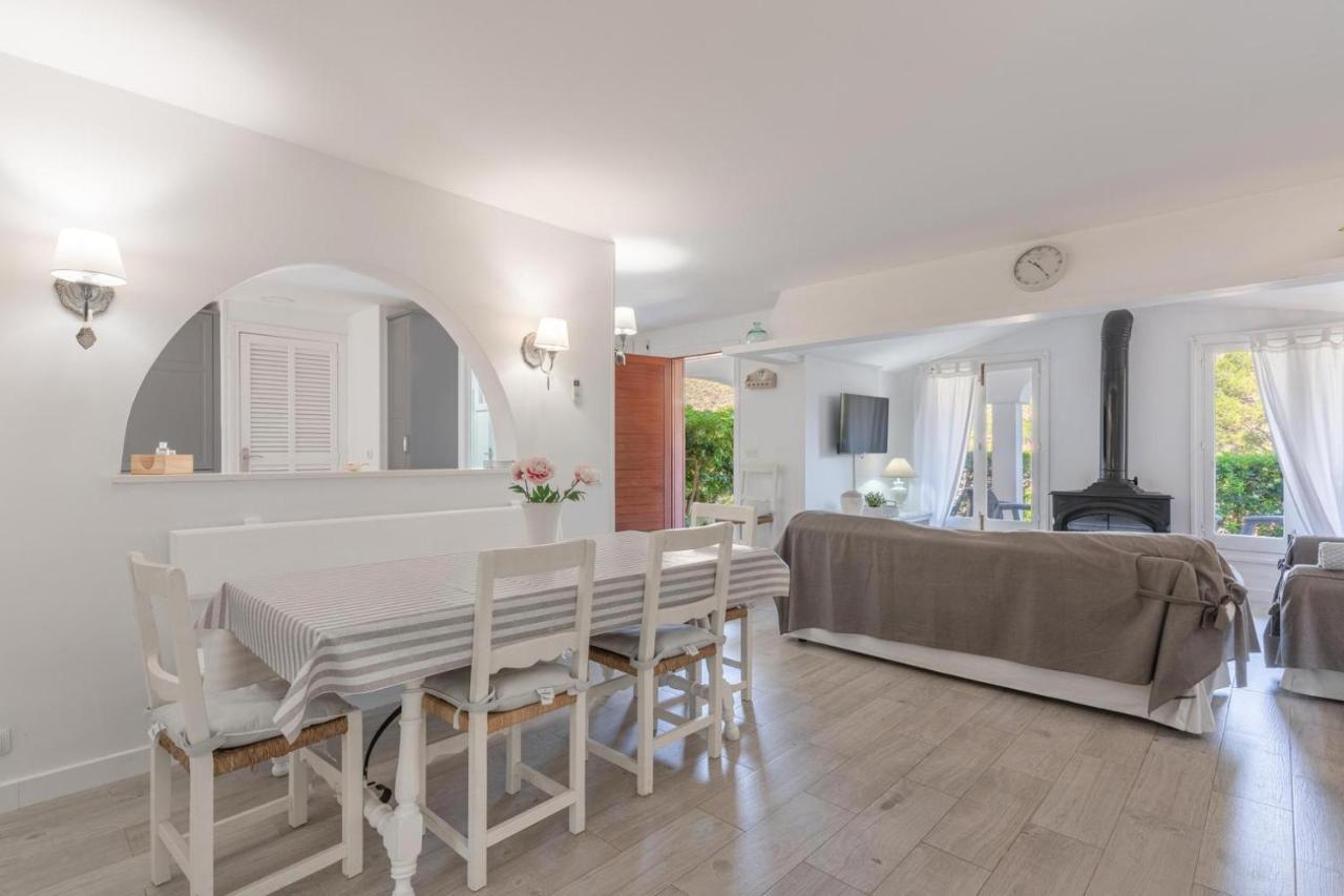 Gorgeous Renovated Cala Sant Vicenc Beach Villa Cala de Sant Vicenc Kültér fotó