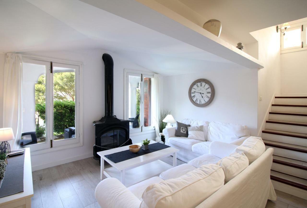 Gorgeous Renovated Cala Sant Vicenc Beach Villa Cala de Sant Vicenc Kültér fotó